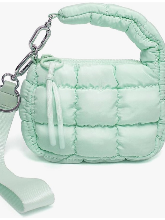 doyogi Handbags - Quilted Mint Puffer Wristlet Bag for Women